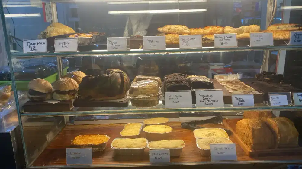 Dicari Art dan Bantu buat Kue