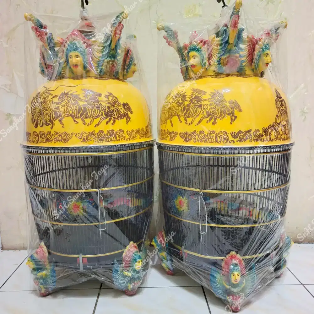 Sangkar Perkutut Fiber Tebal Mahkota Topeng Kaki Topeng