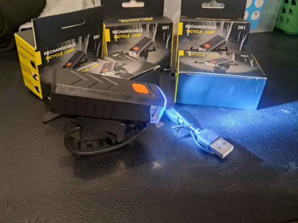 Lampu Depan Sepeda