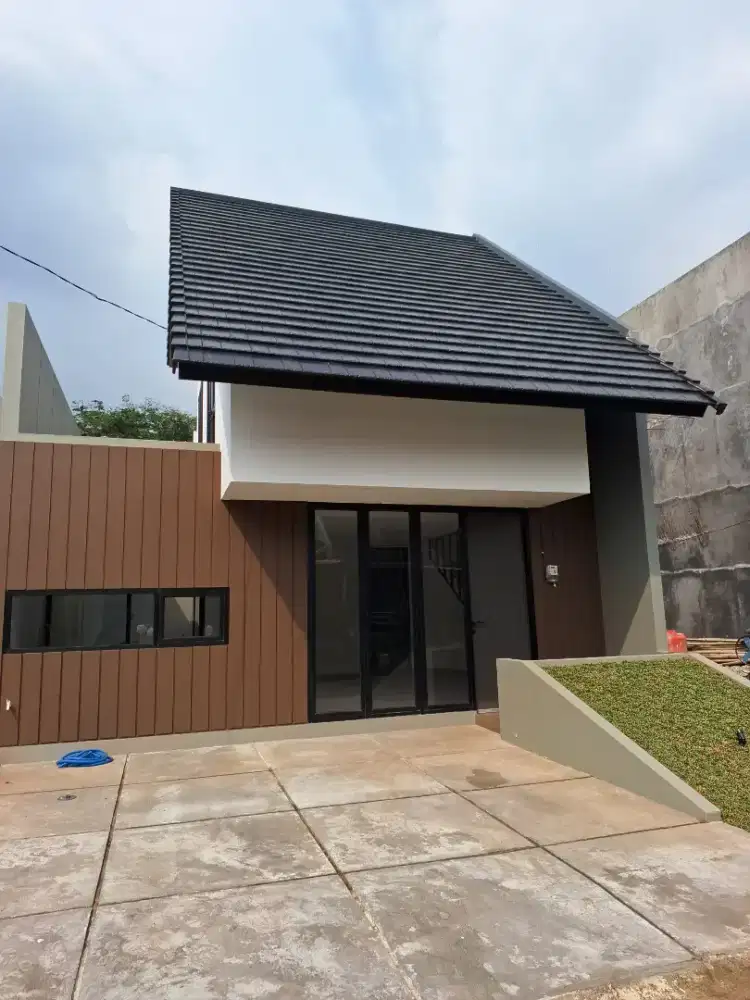 Rumah baru desain Arsitek, lokasi dekat stasiun kereta&pintu TOL
