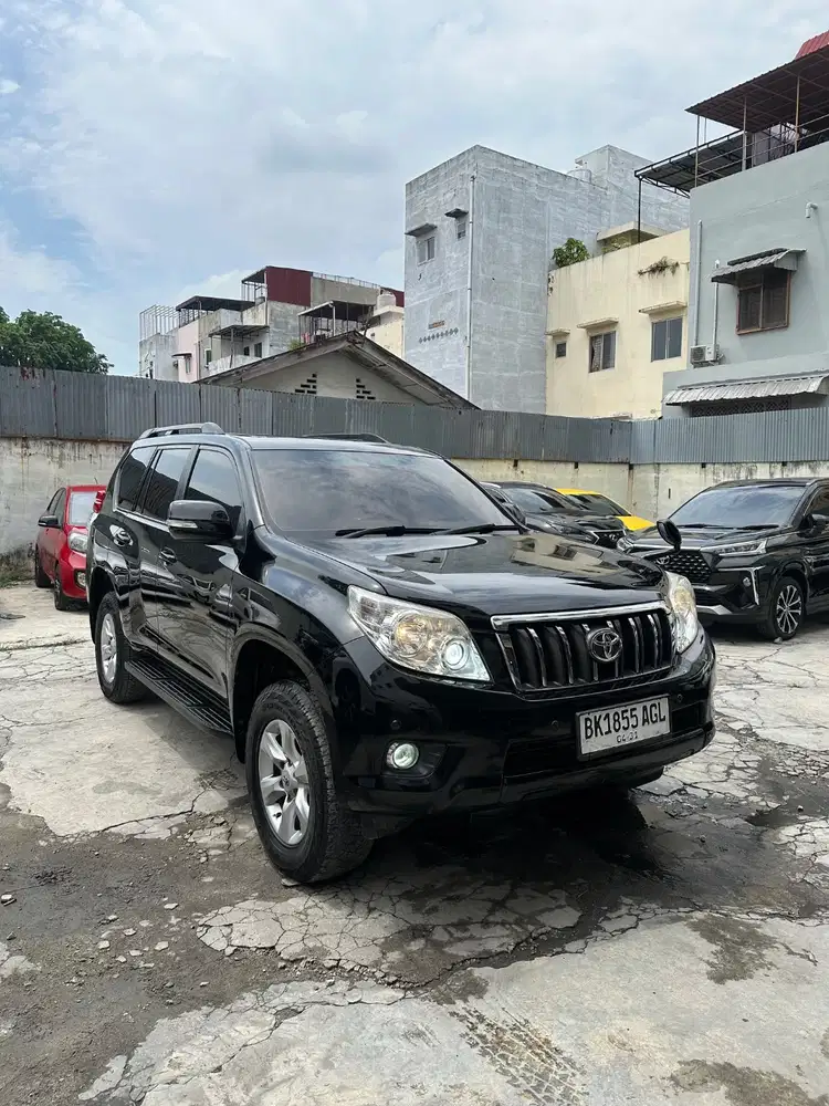 Toyota Land Cruiser Prado TxL 4x4 Matic 2011 Murah