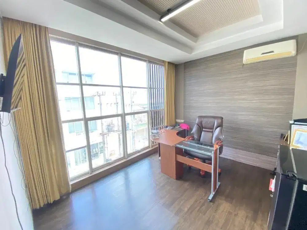 Ruko Manyar Kertoarjo  Area Komersial Siap pakai Cocok untuk kantor, usaha dll Ada 4 unit AC