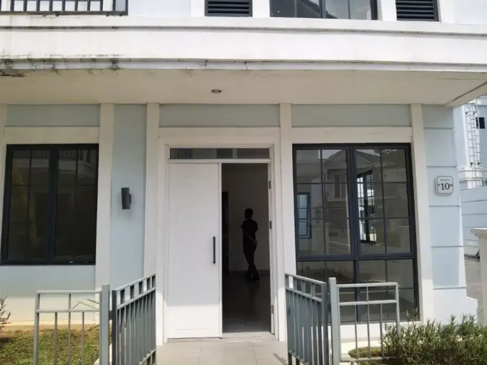 Sewa Tahunan Lavon Swan City Cluster Montana 7x9 Double Decket Unfurnished
