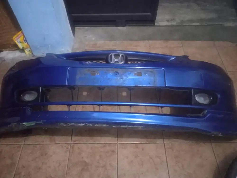 Bamper depan mobil Honda th 2005