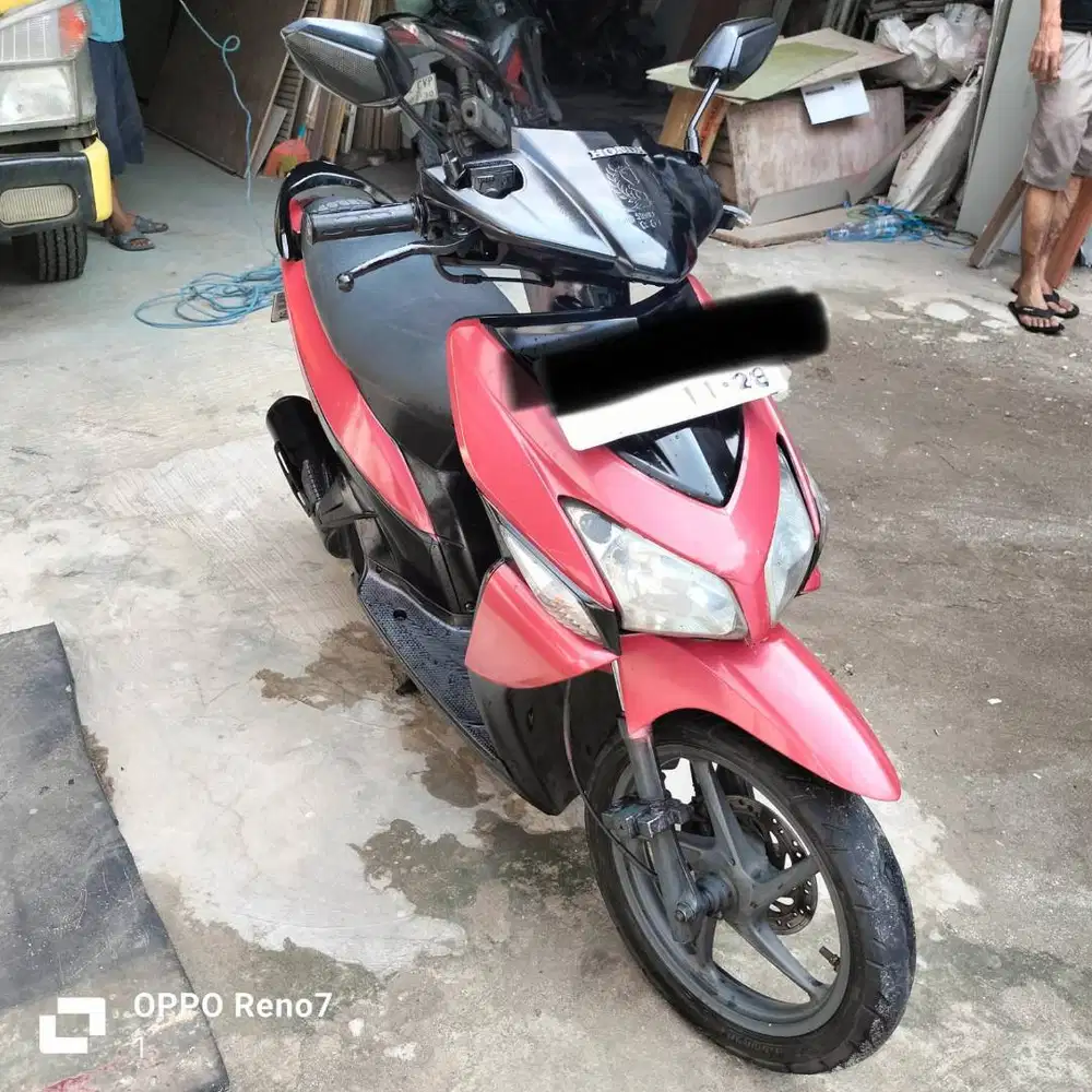 Dijual motor Vario area Ciledug Rp 3.5 juta