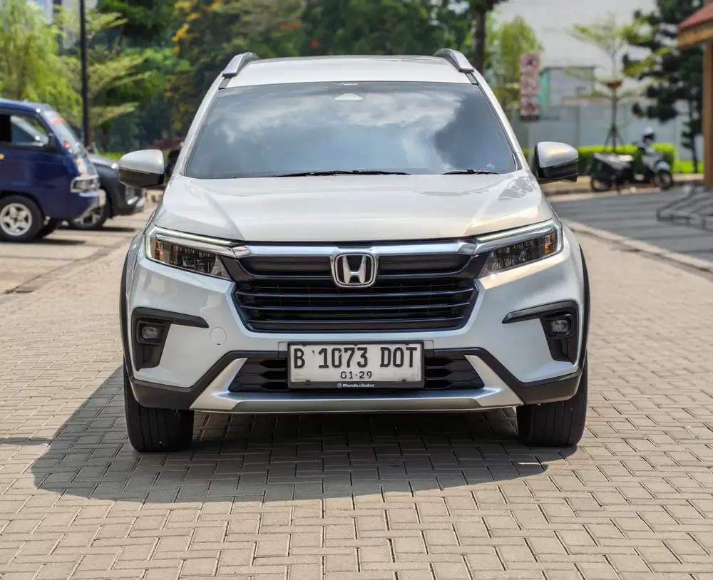 HONDA BR-V 1.5 PRESTIGE SENSING AT 2023 LOW KM & SUPER MULUS