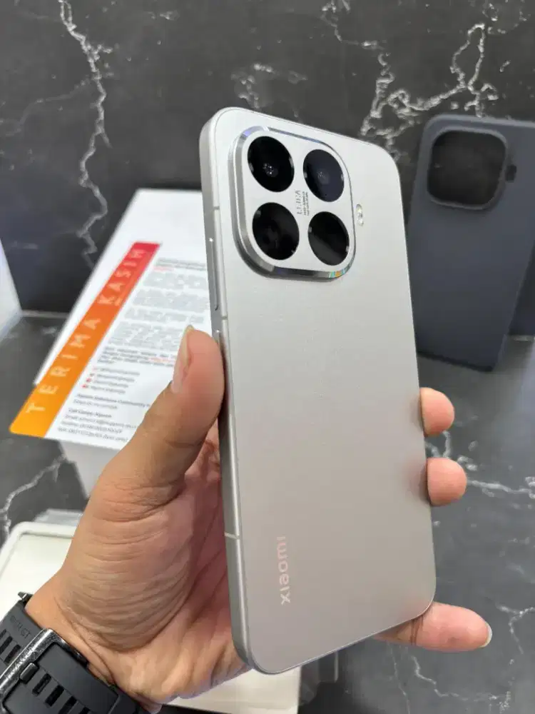 Xiomi 15T pro 12/1 tb