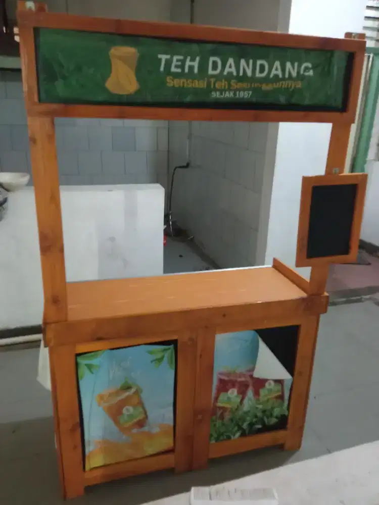 Booth gerobag siap dagang baru gajadi pakai