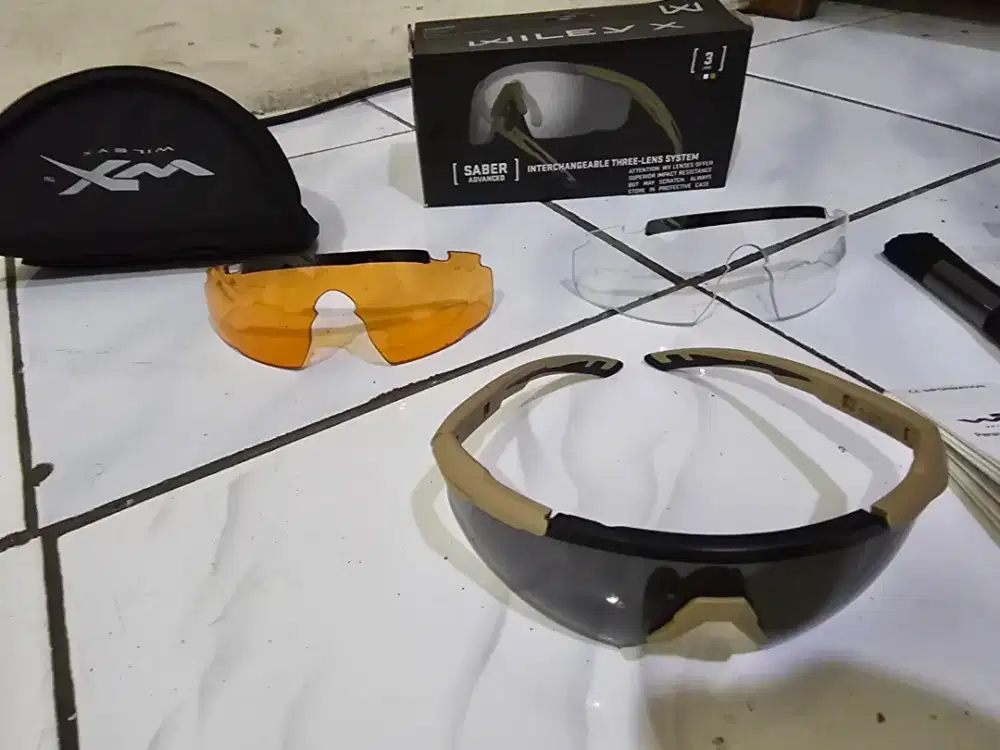 Kacamata Taktis Wiley X Saber Advanced Interchangeable 3 Lens Original