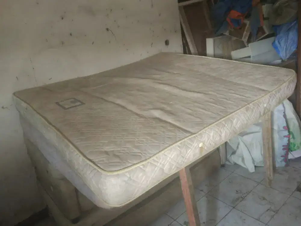 Kasur spring bed per