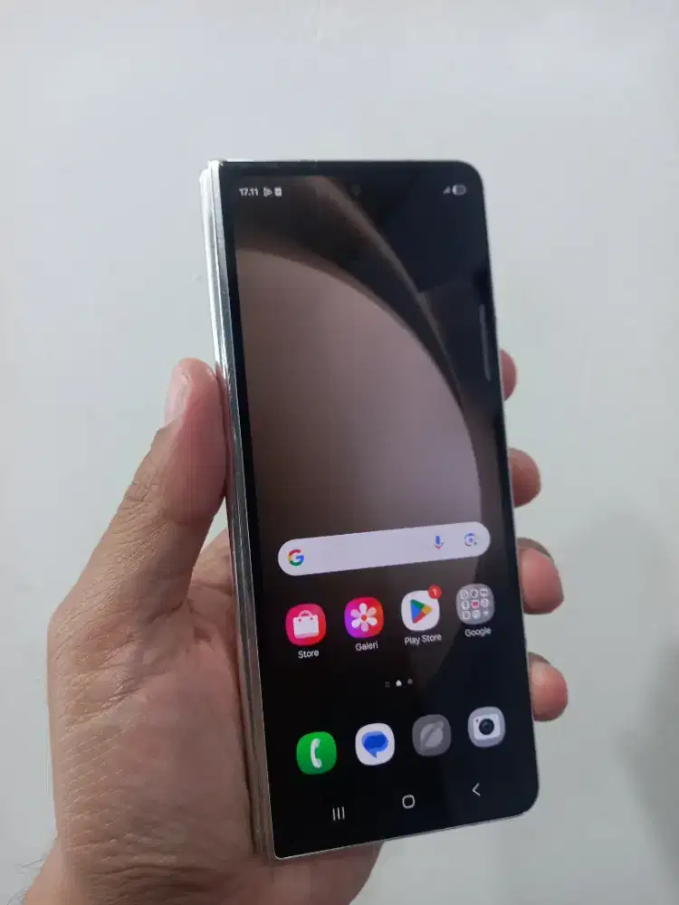Samsung Galaxy Z Fold 5 Ram 12/256Gb Fullset ada minus dibaca