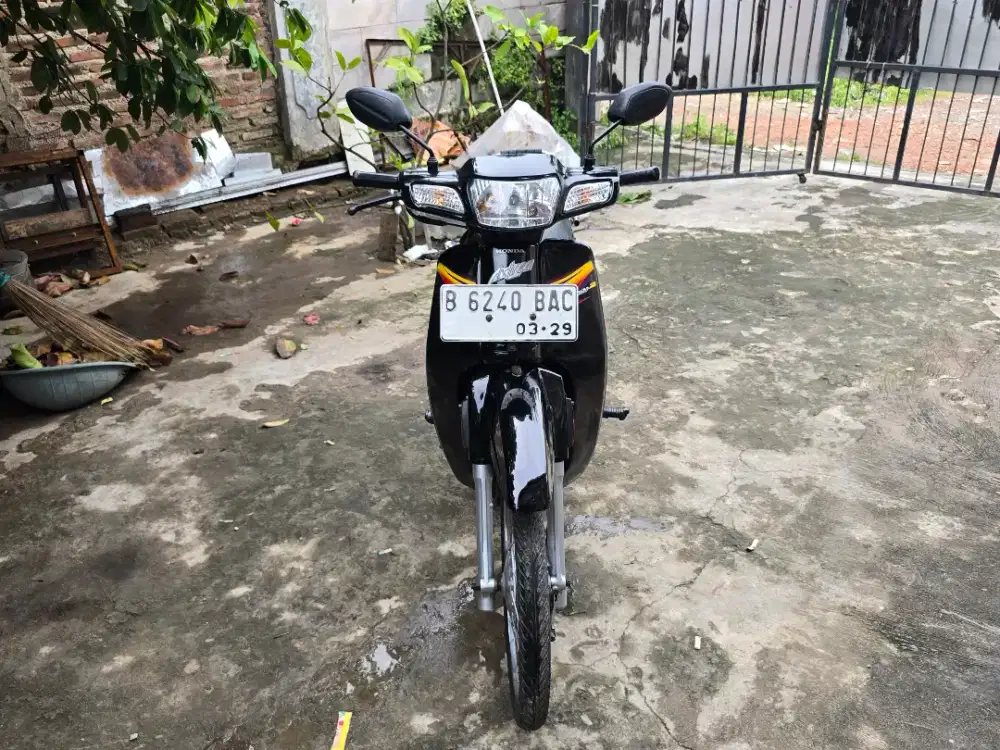 HONDA LEGENDA 2 TAHUN 2004