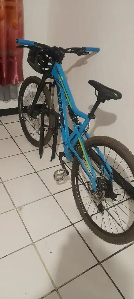 Sepeda thrill oust 1.0 (Mtb full sus)