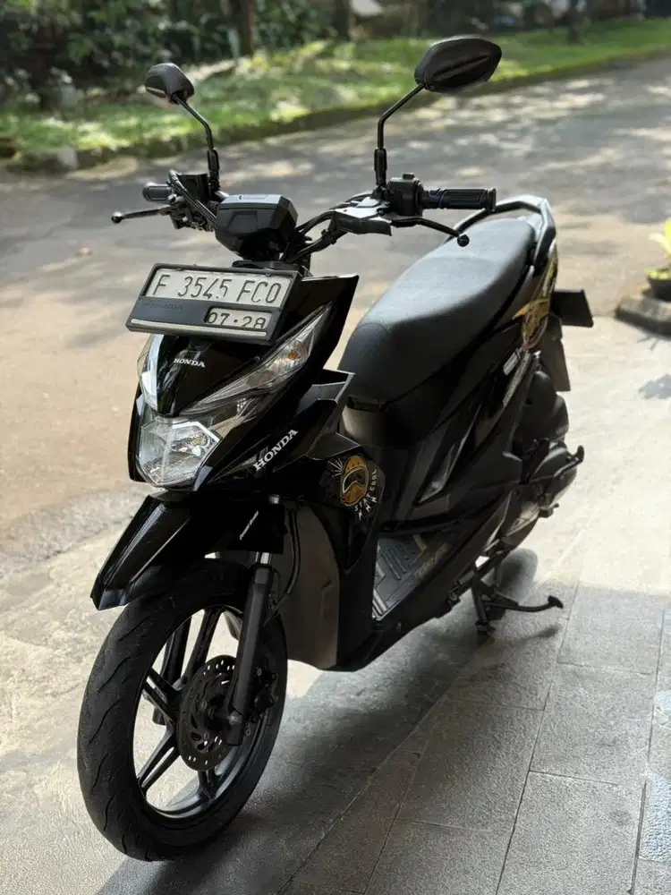 Honda Beat Street Thn 2018 KM 35rb Antik Mulus