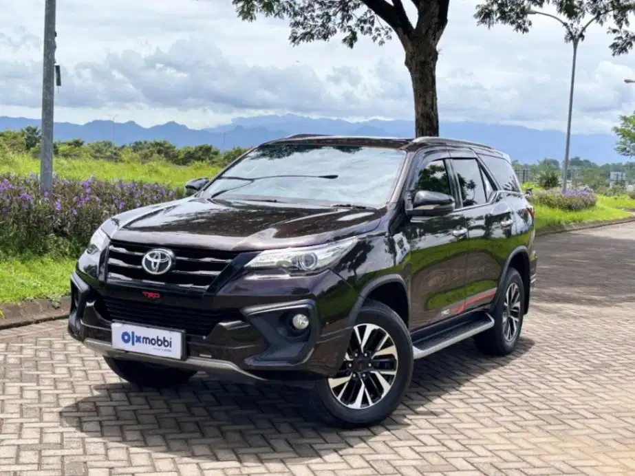 Toyota Fortuner 2.4 4x2 VRZ TRD Solar-AT 2017 Coklat LACW