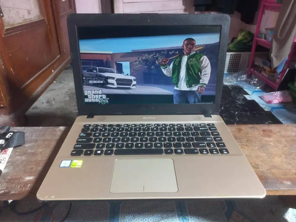ASUS X441UV INTEL i3 NVIDIA RAM 8 GB SSD+HDD FULLGAMING