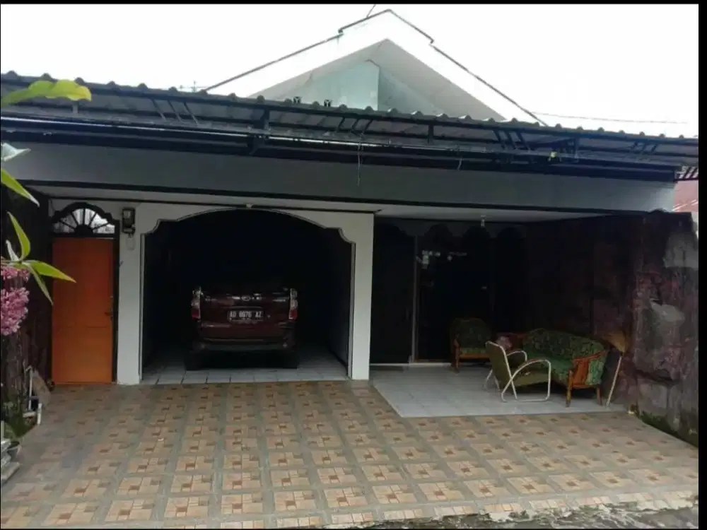 DIJUAL RUMAH BESAR DI TAWANGMANGU 6 KAMAR TIDUR
