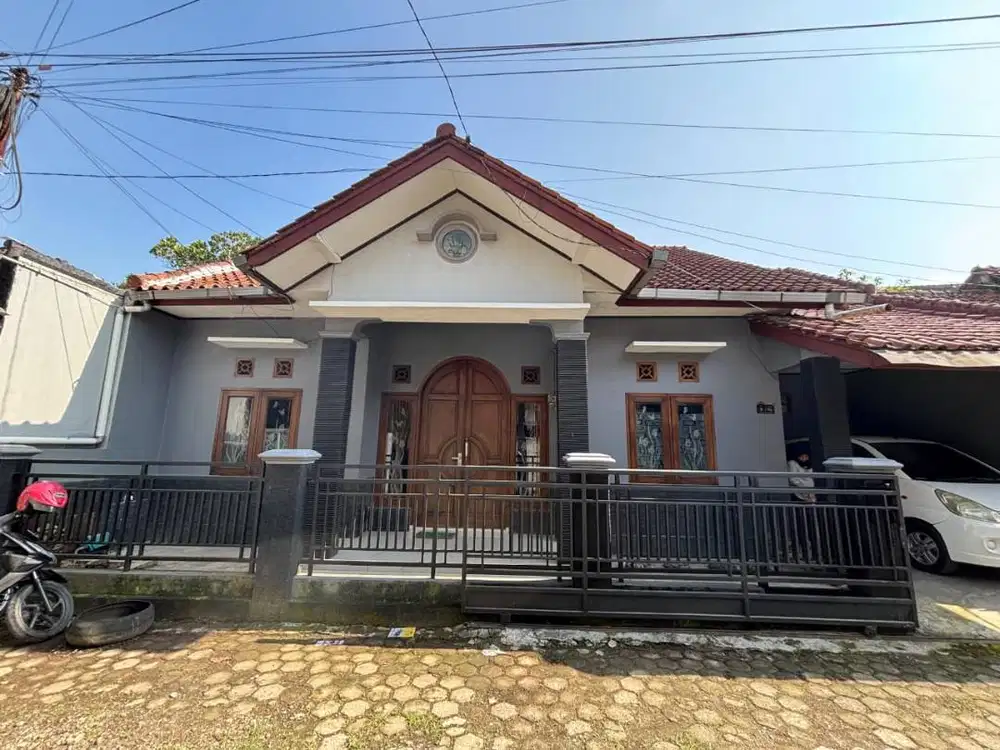 Rumah Nyaman & Strategis Siap Tempati – 5 Kamar Tidur, 3 Kamar Mandi