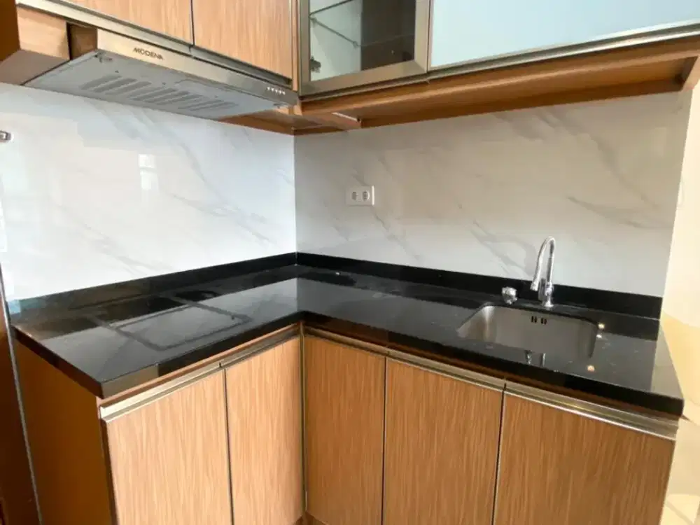 Disewa 1BR kondominium greenbay full furnished dengan VIEW KOTA YANG CANTIK!