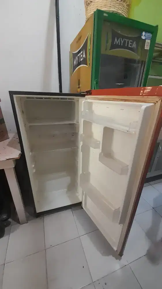 Kulkas panasonic sangant dingin