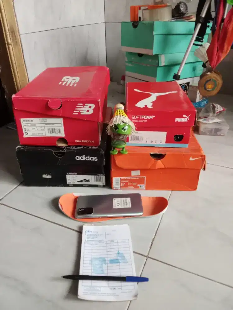Sepatu merk ori diskon