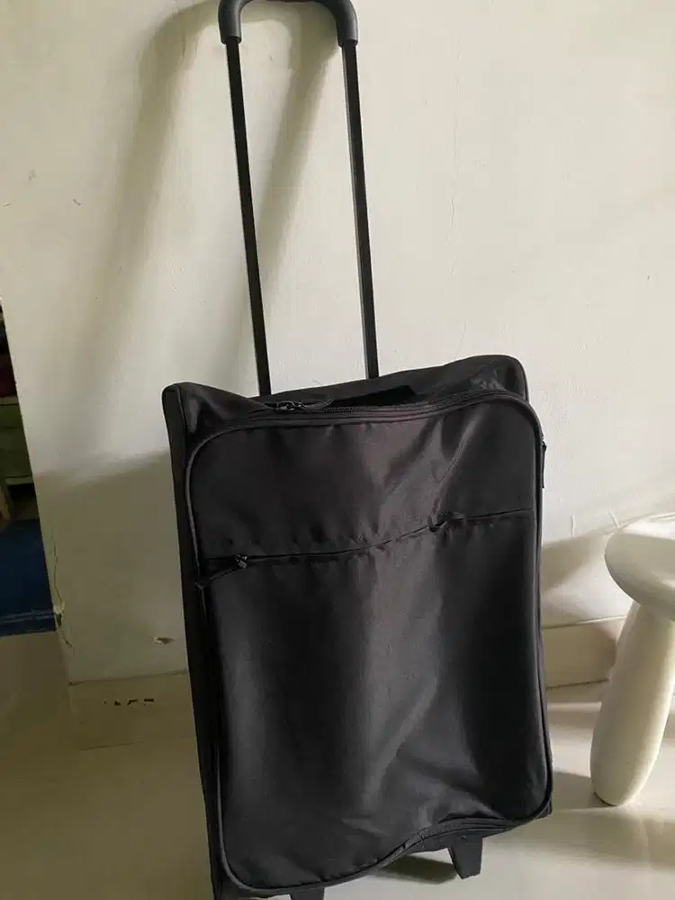 Koper Cabin Hitam