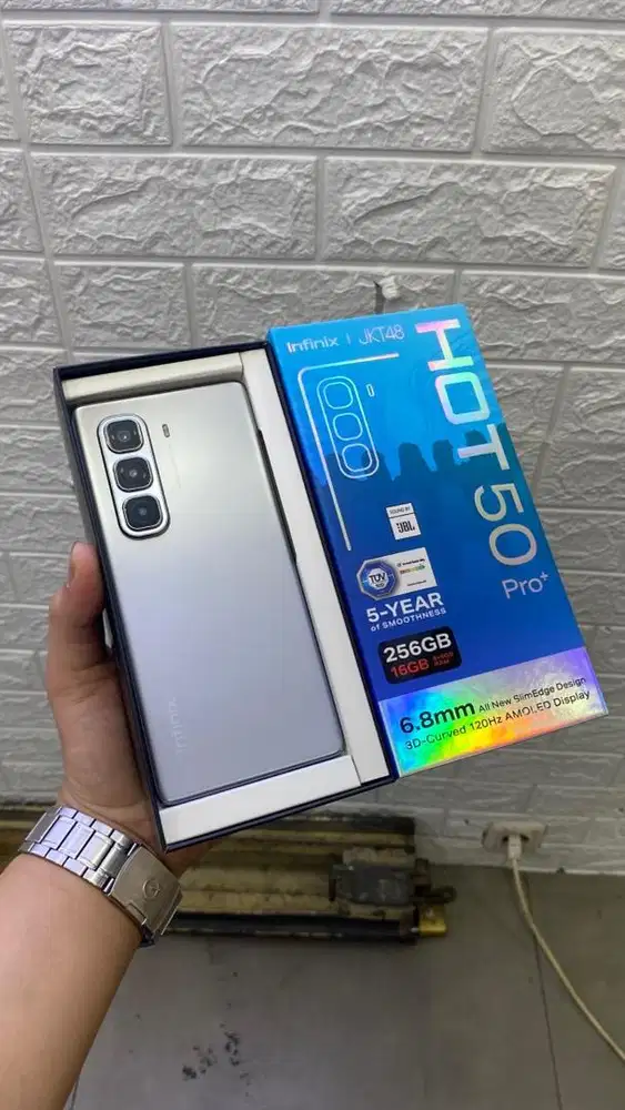 infinix hot 50 pro plus 8/256 like new