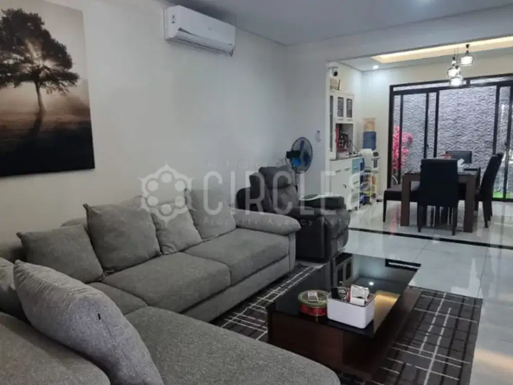 Cantik Dan Terawat, Rumah Siap Huni Lokasi Di Lingkungan Tenang Kota Baru Parahyangan, Bandung