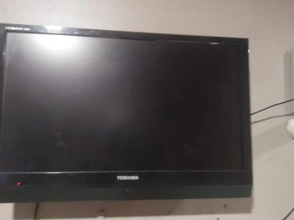 DIJUAL TV TOSHIBA 24 INCH KONDISI BAIK