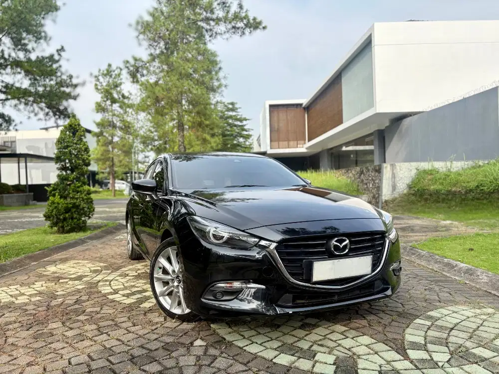 SPORTY | LOW KM | JUAL CEPAT ALL NEW MAZDA 3 HATCHBACK 2018 MATIC