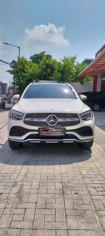MERCY GLC200 AMG 2021 KM 8000 ASLI