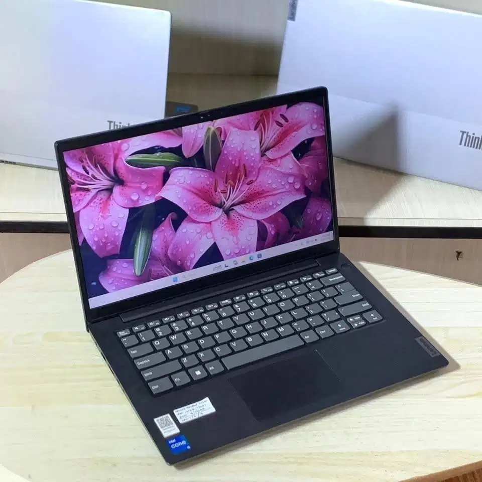 Lenovo V14 G2 ITL Corei5-1135G7 Vga Irish Xe Graphic FullHD IPS