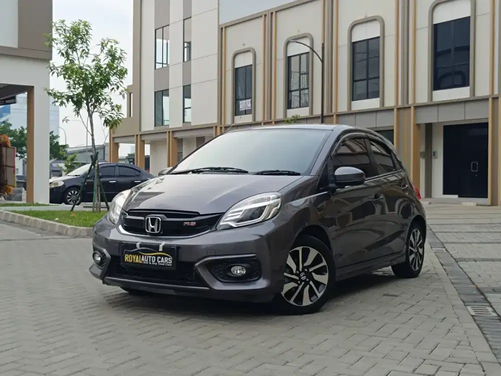 HONDA BRIO RS CVT AT 2017 TERMURAH  !!