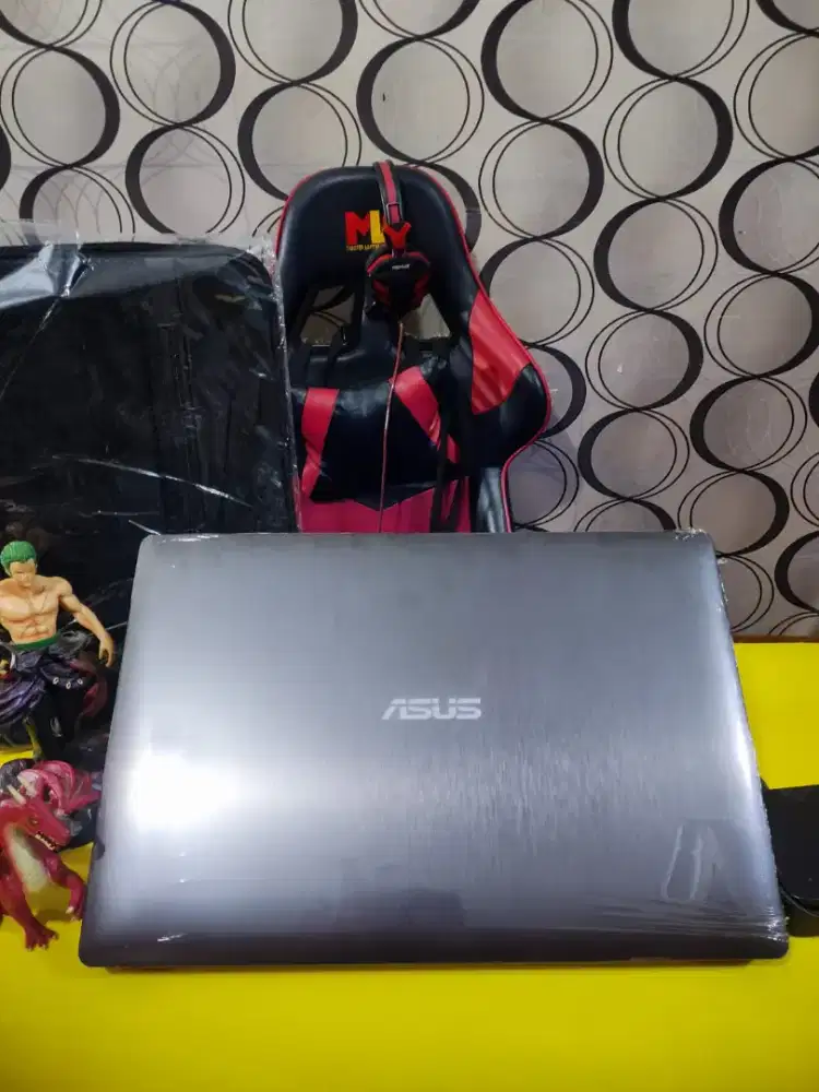 Laptop GAMING DESIGN ASUS BABY ROG SILVER G550JK  NVIDIA GTX