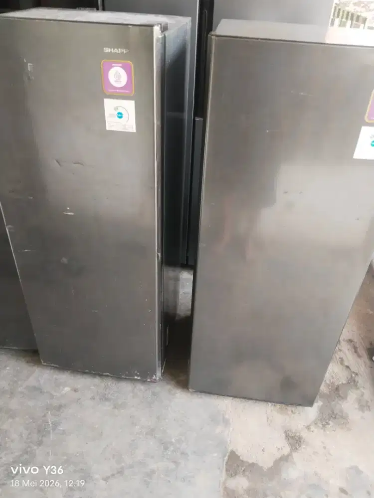 Di jual cepat prizer 8 rak merk Sharp orisinil