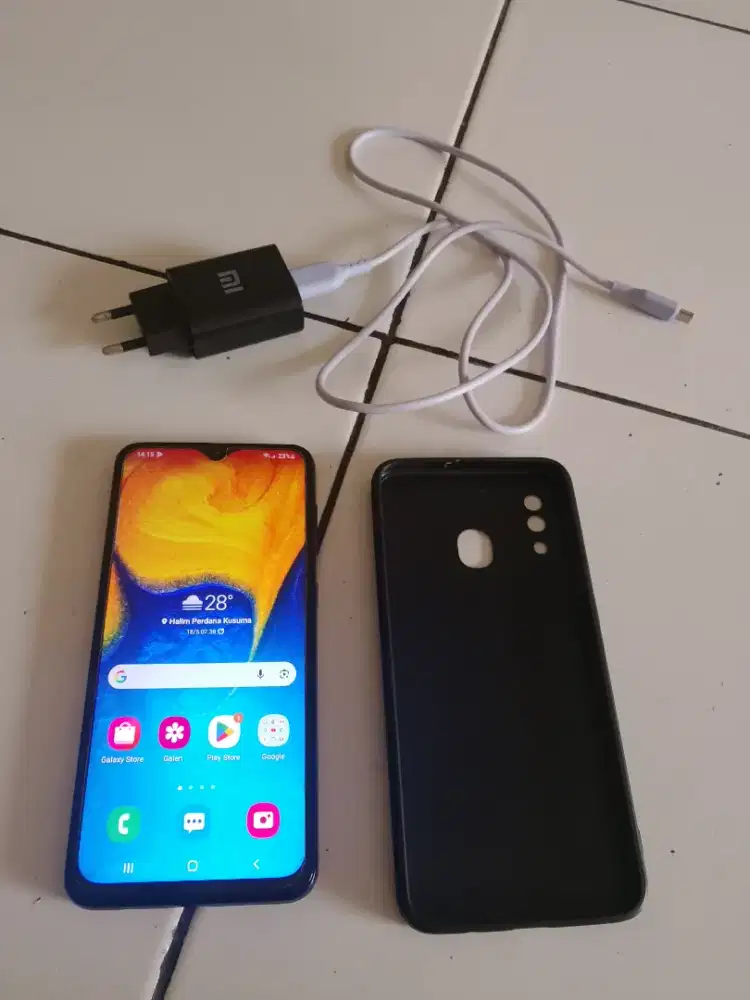 handphone samsung a20