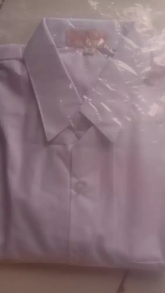New Kemeja putih polos lengan panjang sz L