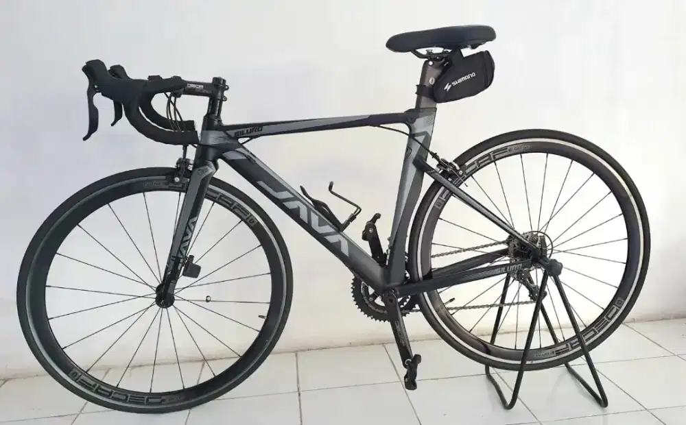 Roadbiike Java Siluro 2 tahun 2023 full set