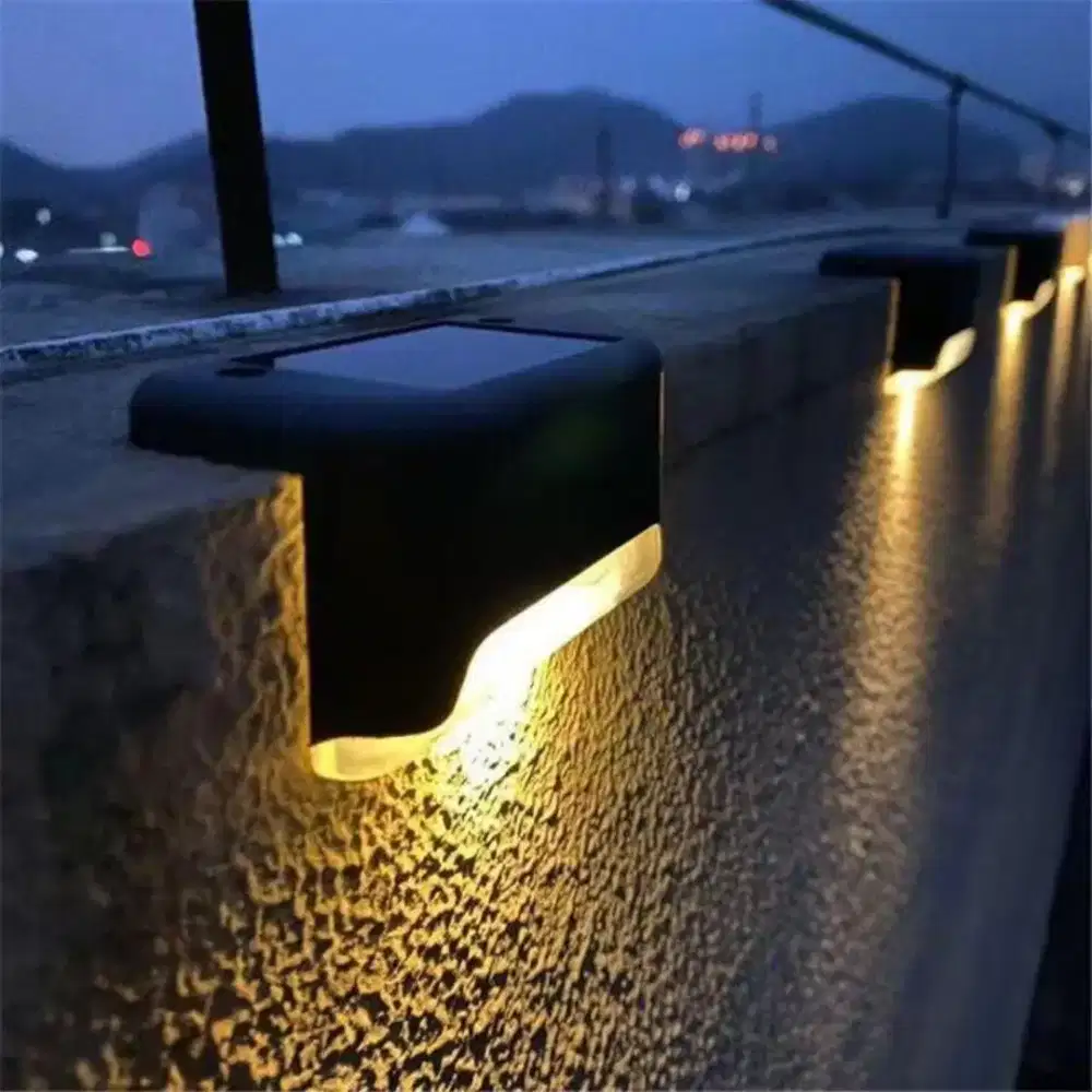 Lampu Hias Taman Tangga Pagar Tenaga Surya Lampu Sudut Panel Solar