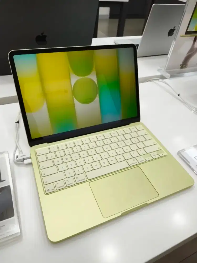 CICILAN MACBOOK NEO CHIP A18 PRO 256 GB PROMO BUNGA 0%