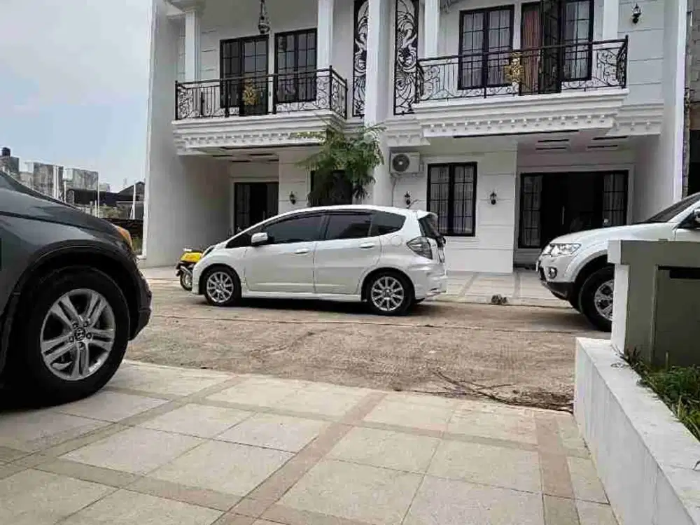 Mewah Exclusive Kompetitif Akses langsung jalan terdepan di perbatasan