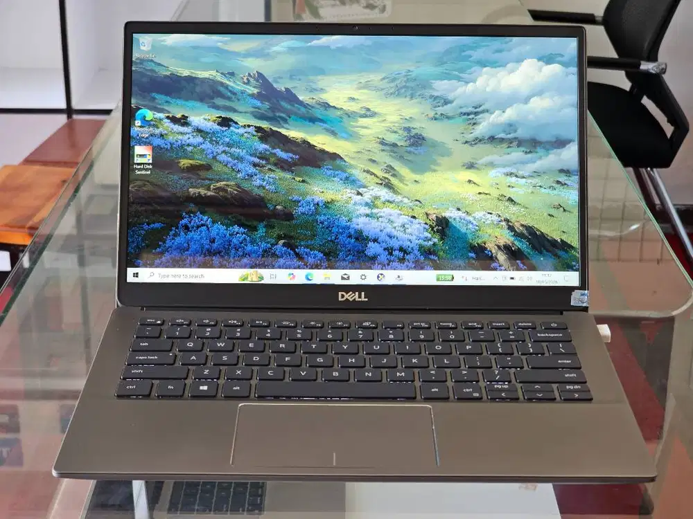 Dell Latitude 3301 intel Core i5 Gen 8 Ram 8 GB SSD 256 GB Ultra Slim