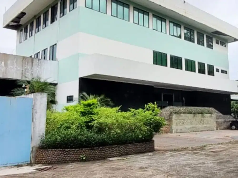 Gedung Jl. Raya Poncol, Ciracas, Jakarta Timur