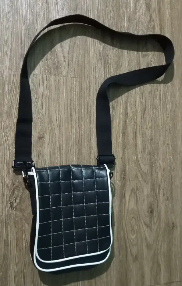 Dijual 2nd TAS SAMPING DAN SANDANG