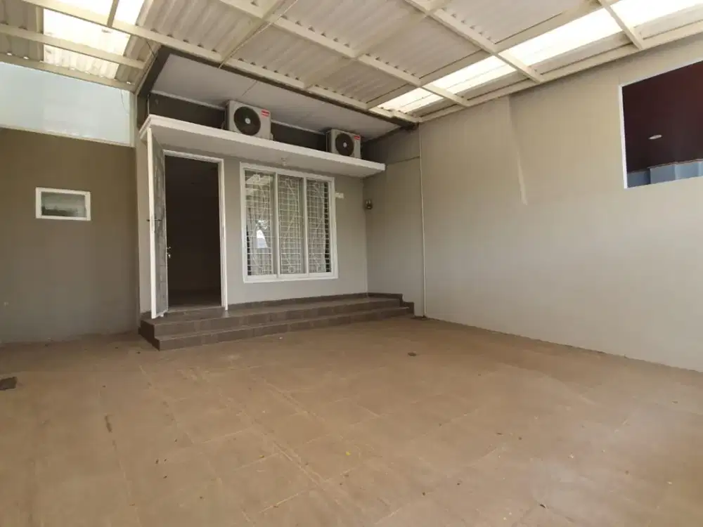 Rumah 2 Lantai 3 Kamar Nonfurnish di Regency Melati Mas