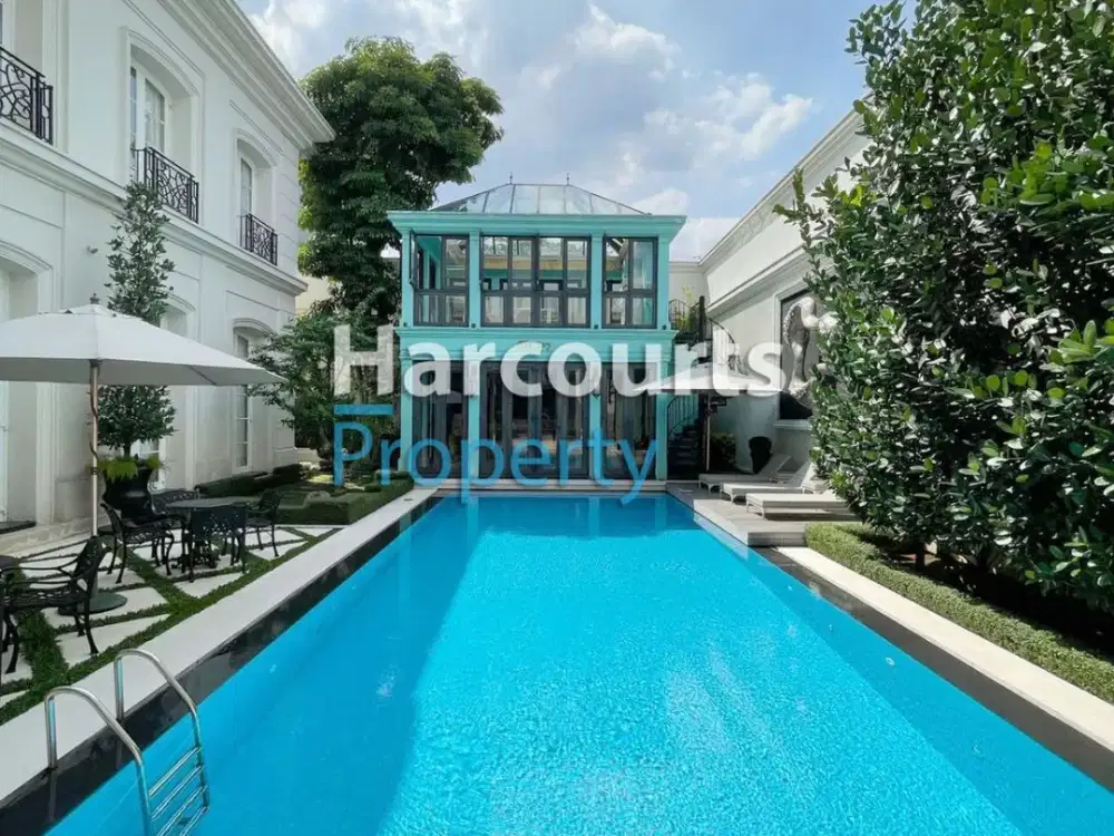 Dijual Rumah Super Mewah Modern Classic Lokasi Strategis Kawasan Elite di Menteng Area