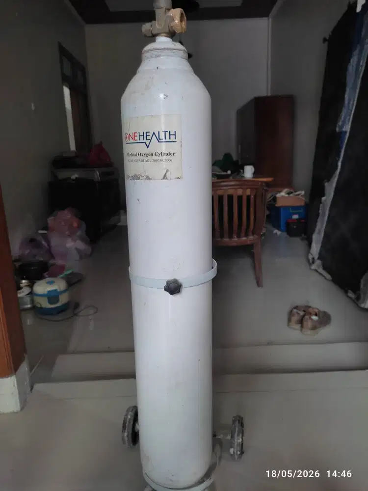 Tabung oksigen 8L tinggi 80cm
