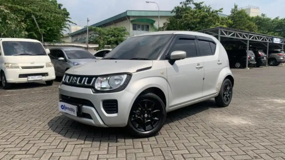 LOW DP Suzuki Ignis 1.2 GL Bensin-MT 2021 4HQ