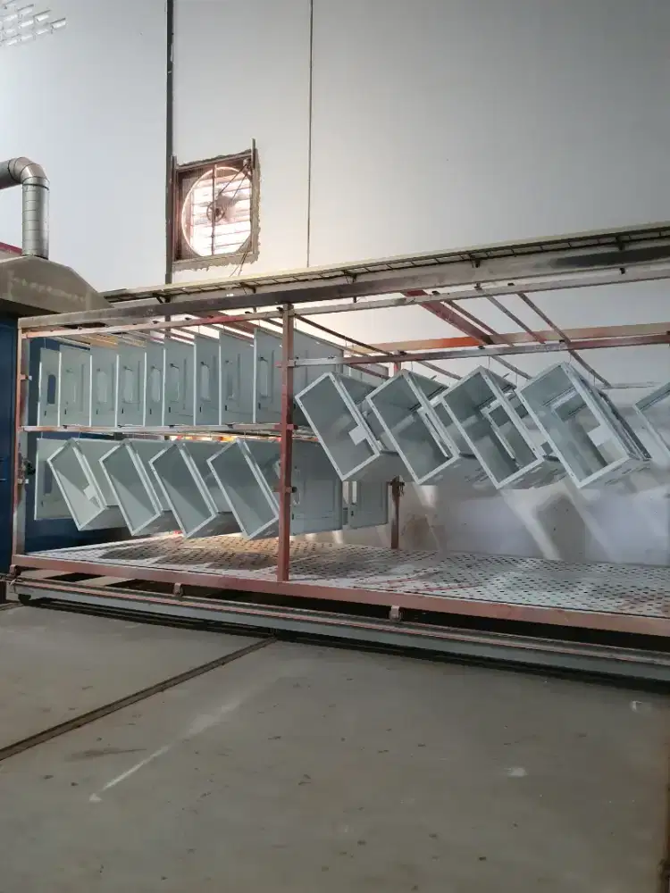 Dibutuhkan segera / Lowongan Kerja operator coating / pengecatan