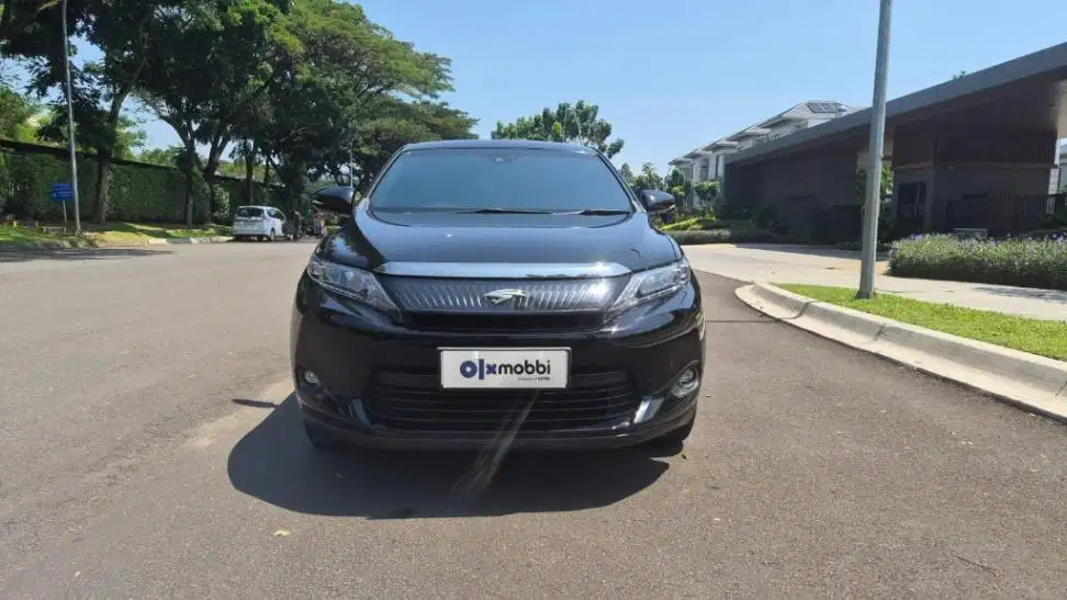 LOW DP Toyota Harrier 2.0 Bensin-AT 2014 UBI